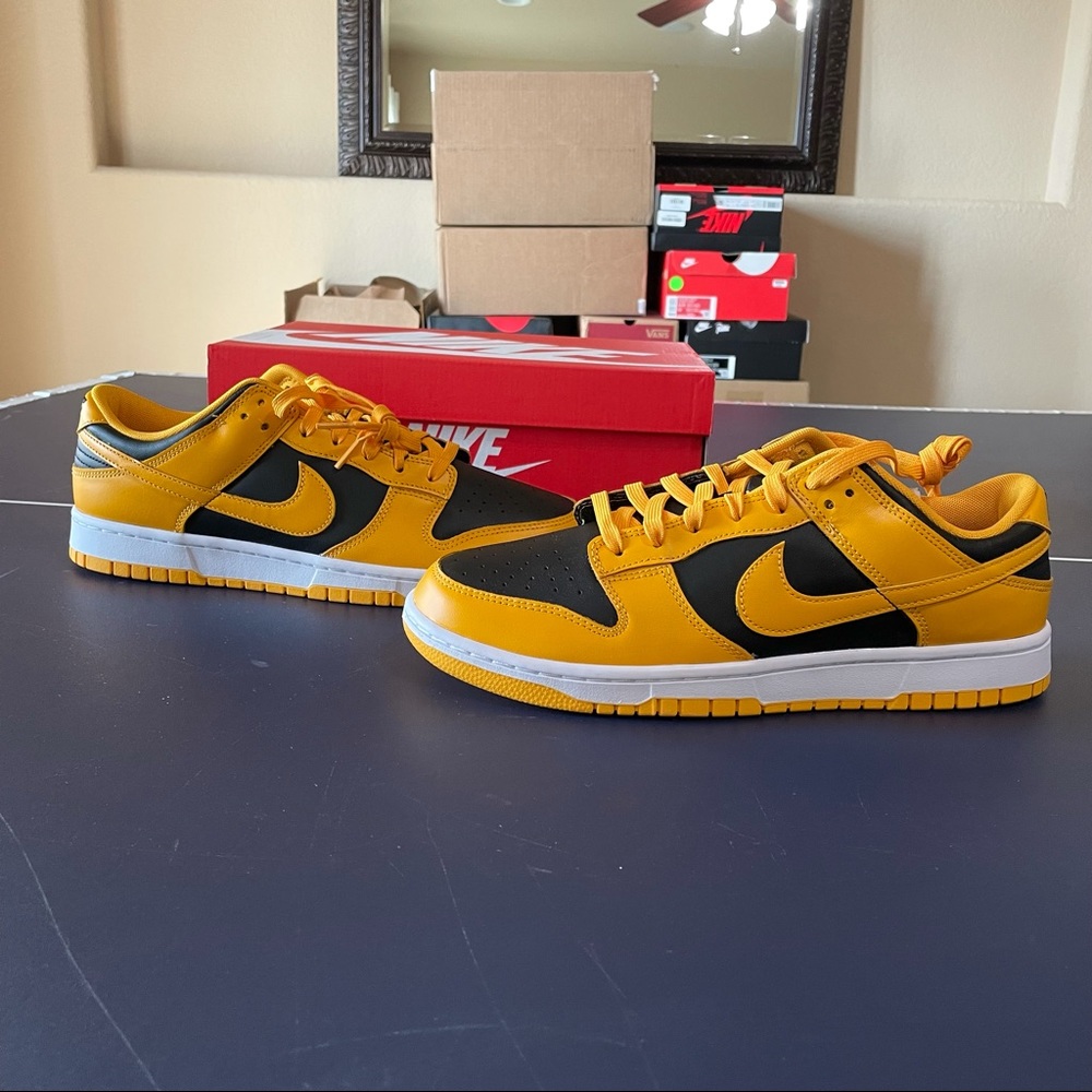 Nike Dunk Low Goldenrod size 11.5